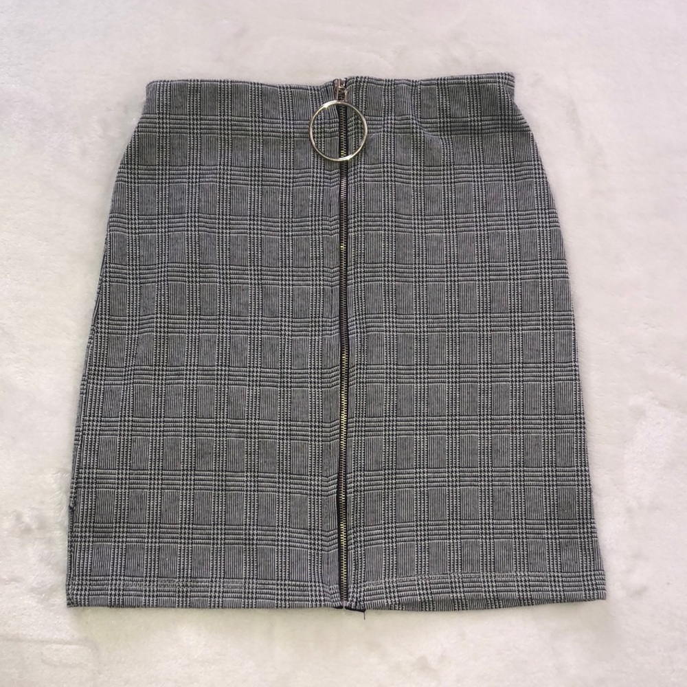 (3/$15) Charlotte Russe Bodycon Mini Skirt (Size S)